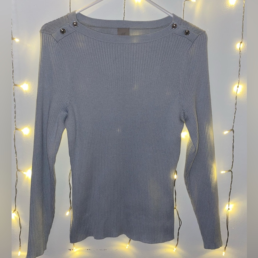 H&M light blue fitted long sleeve